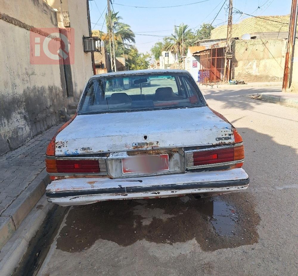 تۆیۆتا کراون